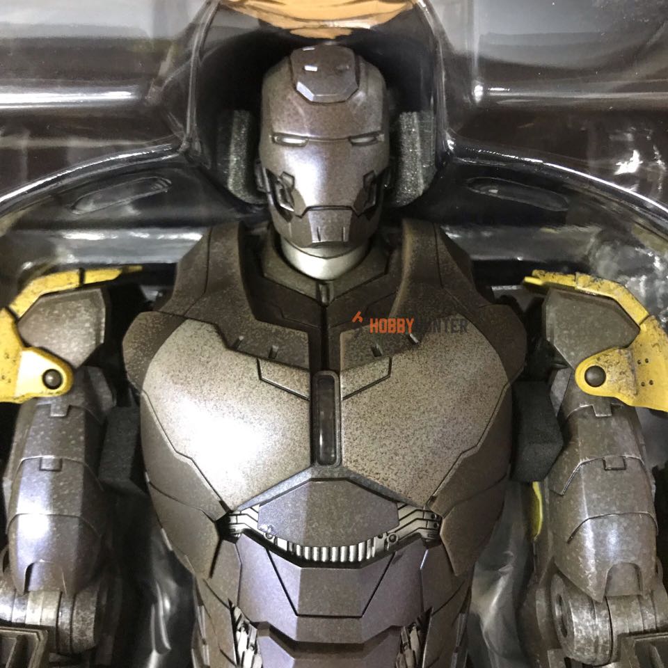 hot toys striker