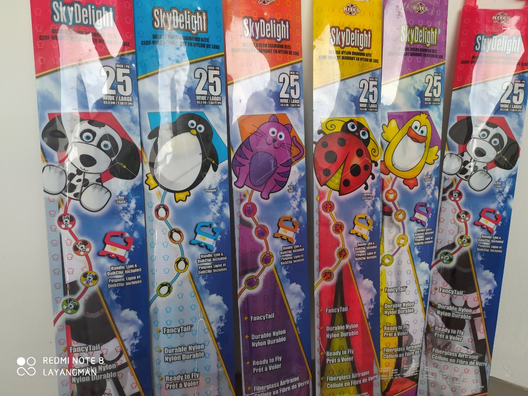 Kite (Penguin sold out), Hobbies & Toys, Toys & Games on Carousell