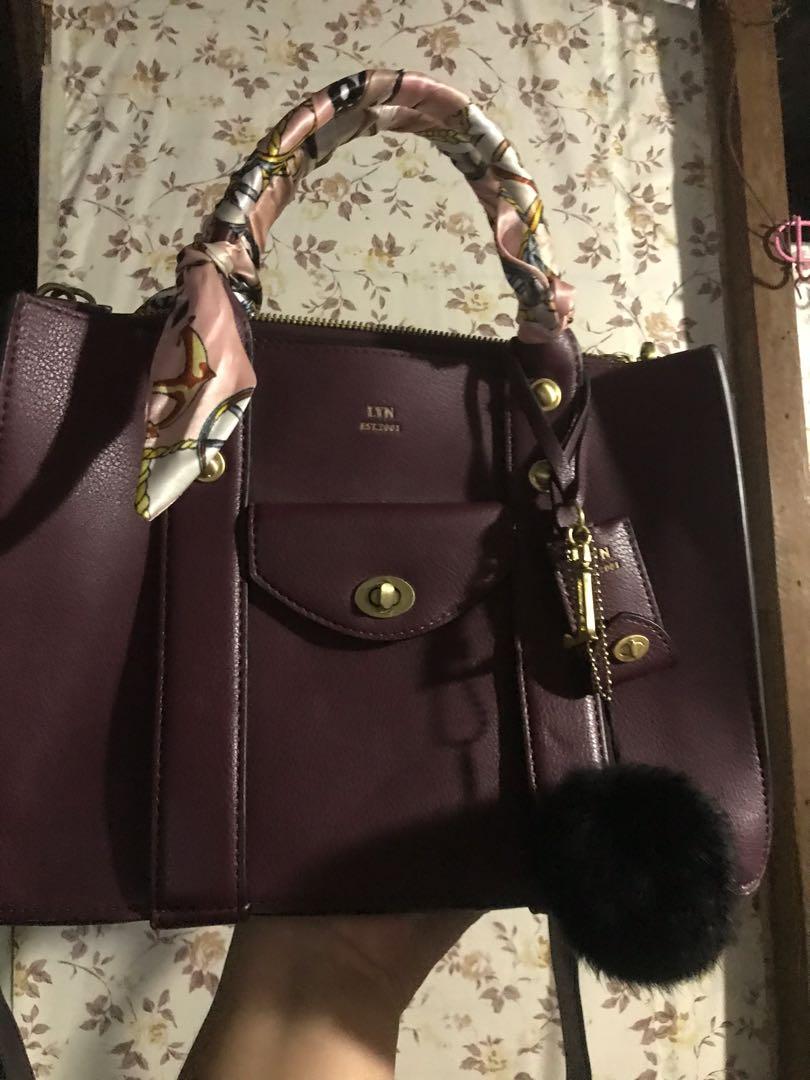 Lyn est online 2001 bag
