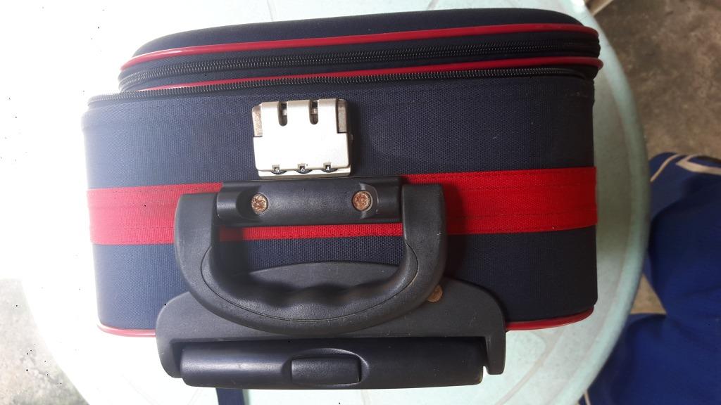 Mandarin Luggage, Hobbies & Toys, Travel, Luggage on Carousell