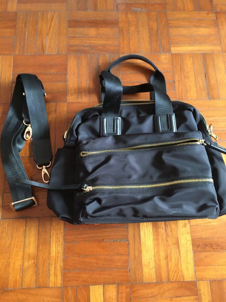 handbag with compartments