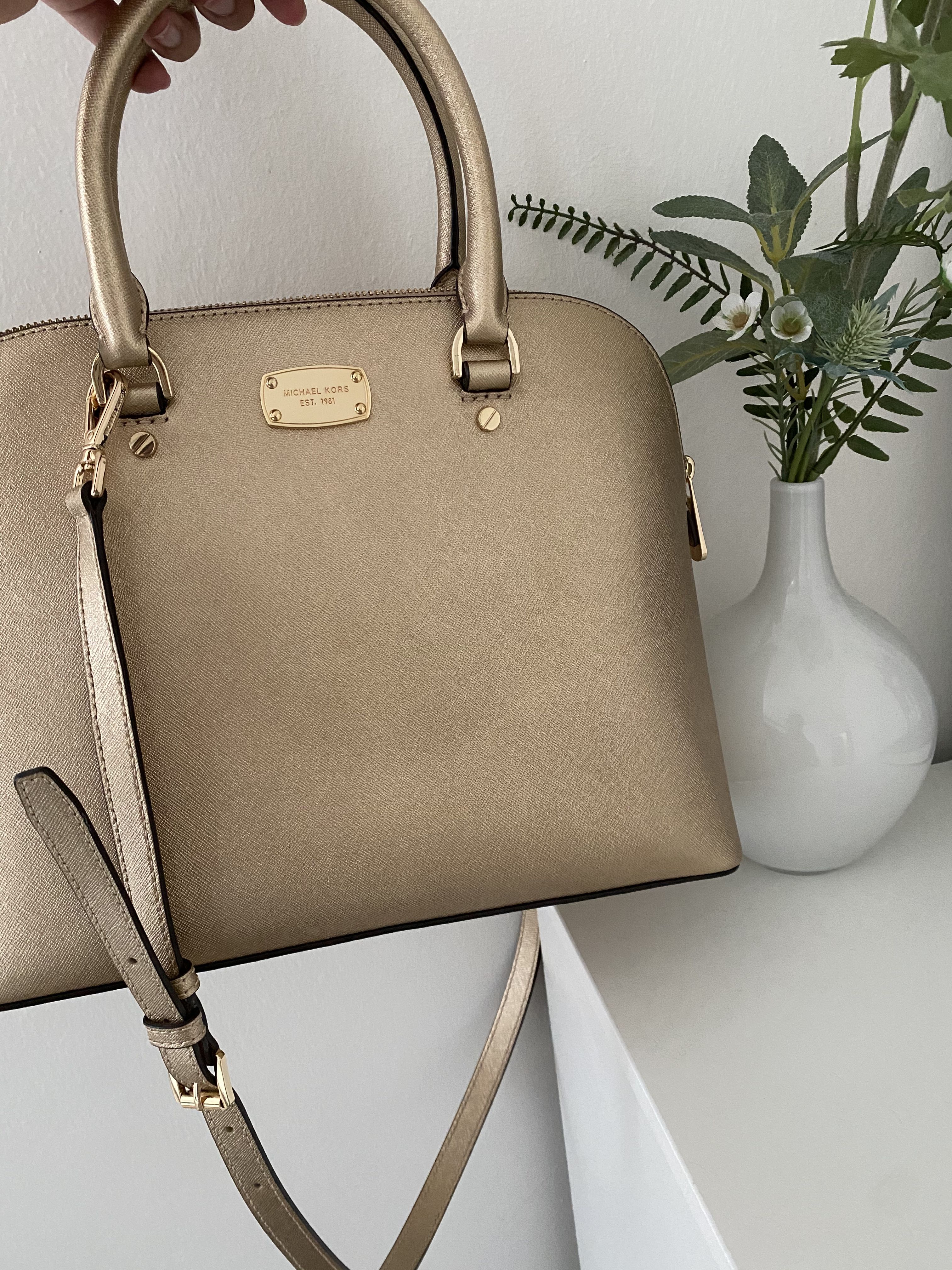 michael kors est 1981 backpack