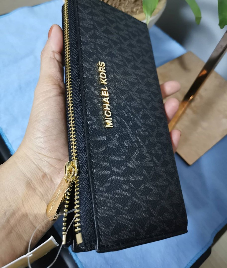 michael kors zipper wallet