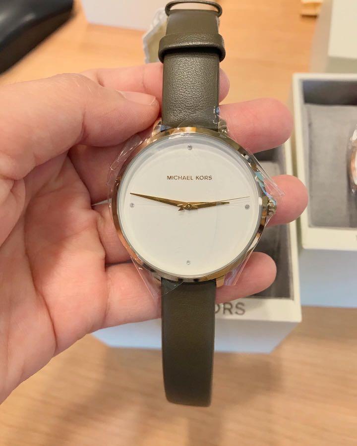 Olive green best sale michael kors watch