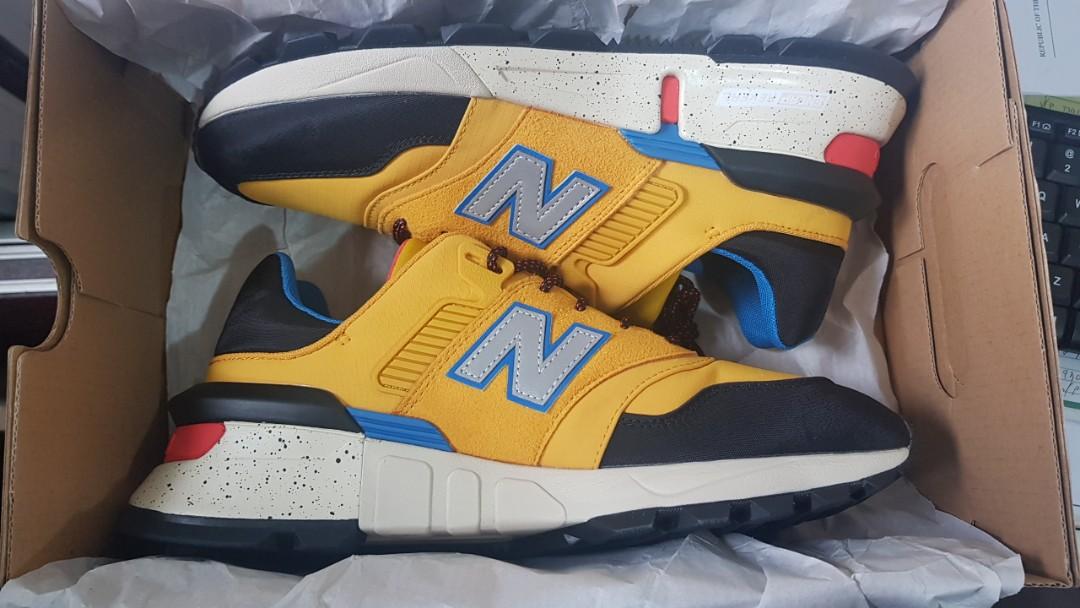 new balance 997s varsity gold