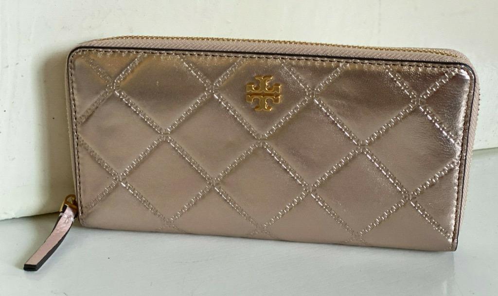 New Tory Burch Georgia Rose Gold Metallic Zip Continental Clutch Wallet 238 Sale Luxury Bags Wallets On Carousell