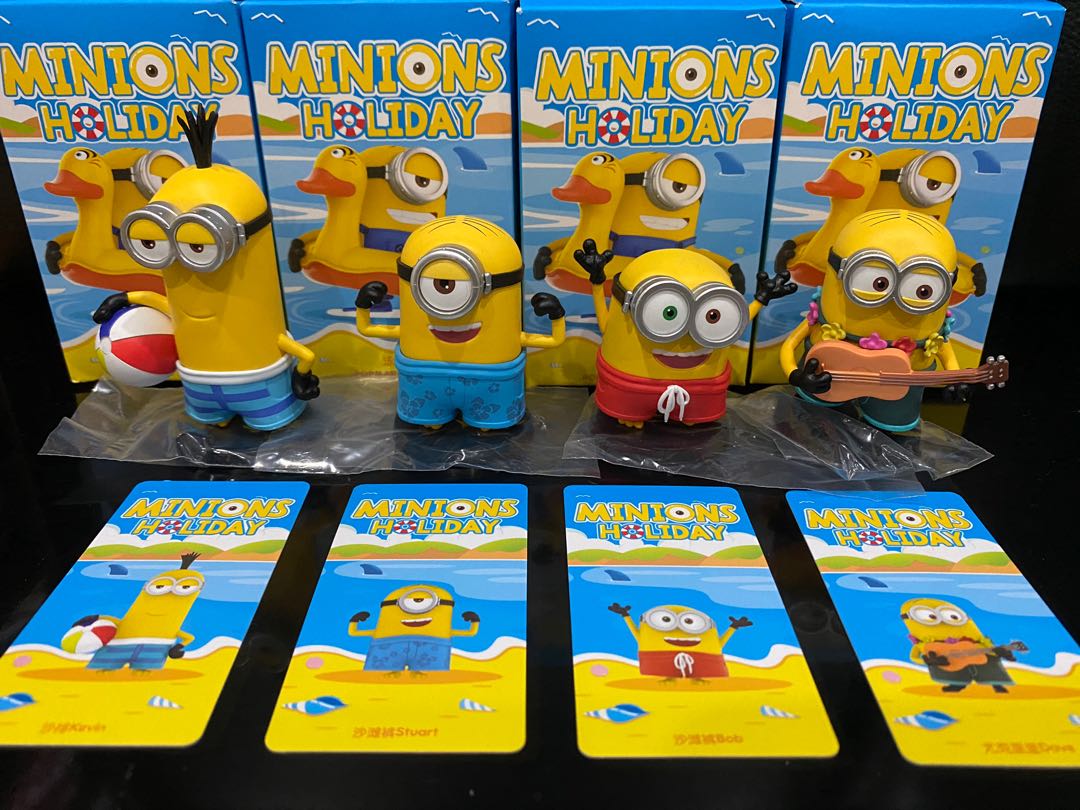 Minion deals beach ball