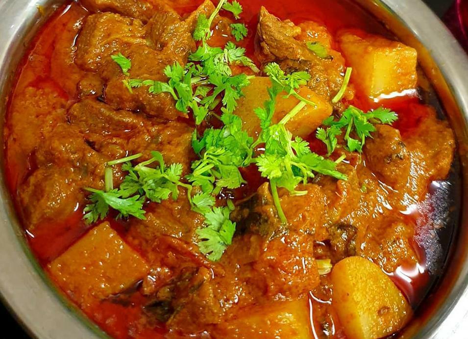 OPEN ORDER..Roti Kirai w Spicy beef curry, Food & Drinks, Local F&Bs ...