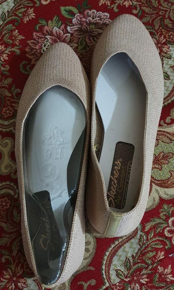 Skechers skokie best sale