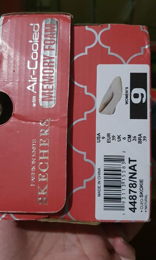 Skechers flat shoes skokie