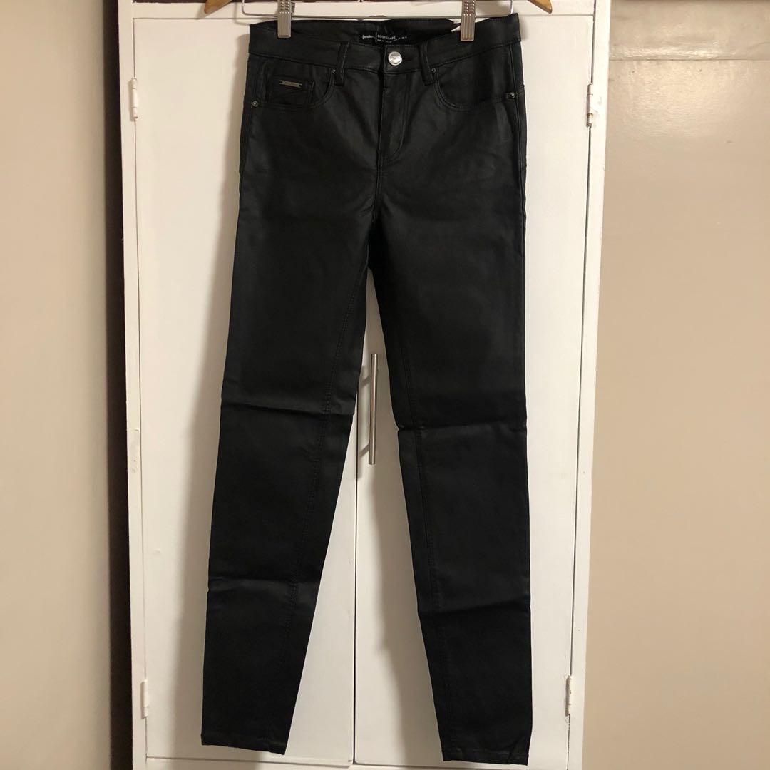 Stradivarius Pants, Women's Fashion 