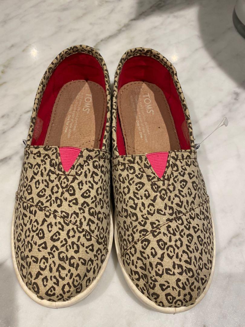 toms leopard canvas