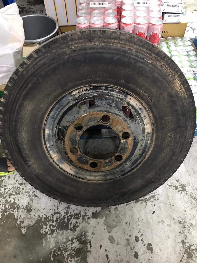 Toyota Hiace Spare Tyre Everything Else On Carousell