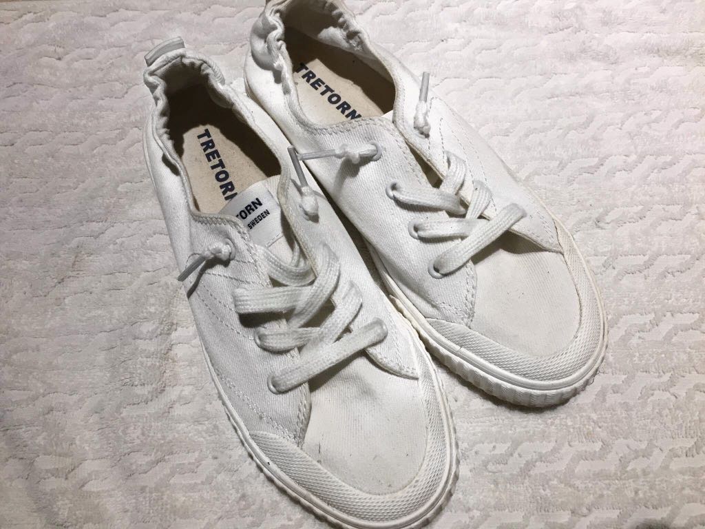 tretorn white sneakers