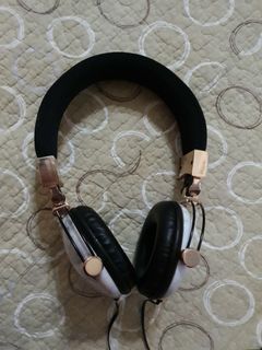 Typo Headphone Electronics Audio On Carousell