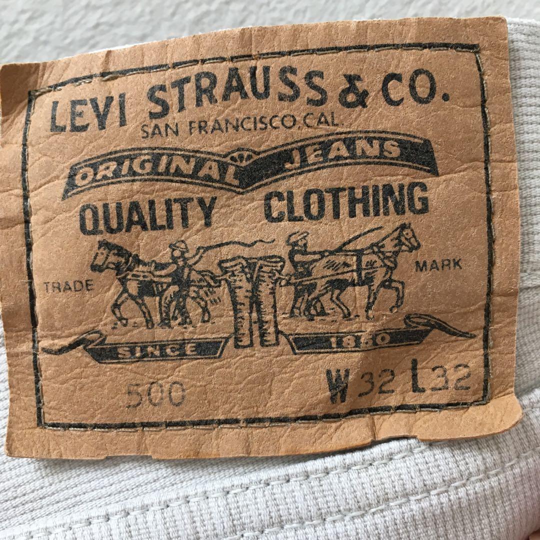 Vintage 90s Levi's 500, Made in Italy, Size 32, Men's Fashion, Bottoms,  Jeans on Carousell