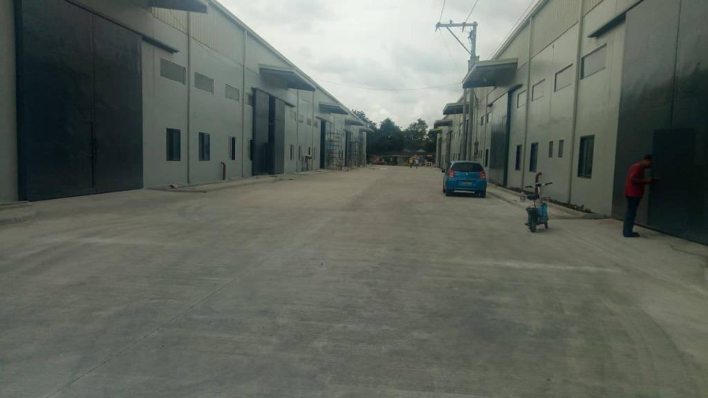 Warehouse for Lease STA ROSA, BINAN , SAN PEDRO (Category: Commercial) located in Muntinlupa City. Submitted by 1praiserealtyservices (Listing ID 1017930645, Image 1). Description: Warehouse for Lease Binan Laguna Warehouse 30 - 1260 sqm Warehouse 32 - 1260 sqm Warehouse 34 - 1290 sqm Warehouse 36 - 1290 sqm Warehouse 38 - 1290 sqm Warehouse 1 - 2520 sqm warehouse 2 - 1200 sqm warehouse 3 - 1673 sqm warehouse 4 - 6007 sqm 1.4 hec for logistic 2.5