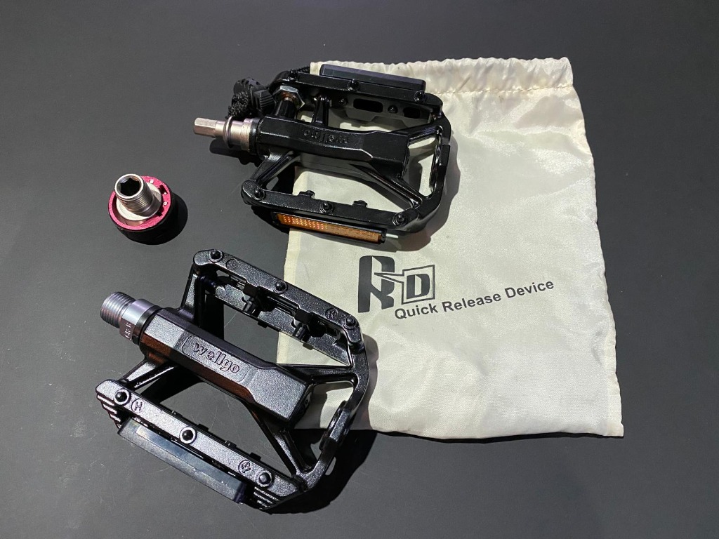 Wellgo quick release pedals Sports Equipment Bicycles Parts