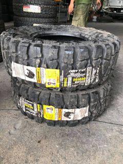 2pcs 305-70-r16 Nitto Mud Grappler tires sold as 2pcs