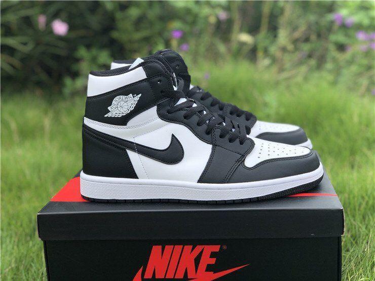 Nike air jordan 1 retro high black and white clearance