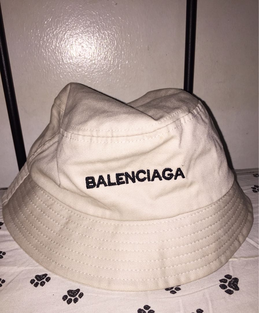 BALENCIAGA BUCKET HAT, Men's Fashion 
