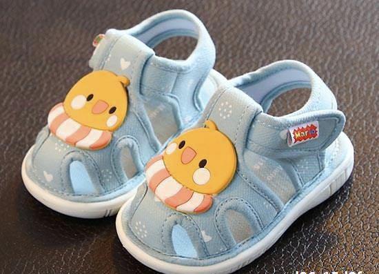 baby squeaky shoes