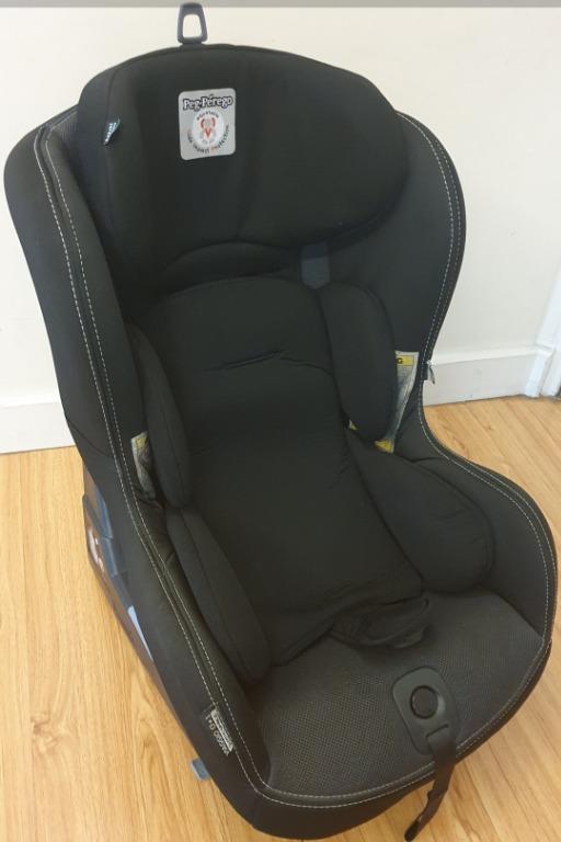 Car seat Viaggo 0+1 Switchable (0-4yrs) (Category: Car Seats) located in Pasig City. Submitted by azuelanes9207 (Listing ID 1024704997, Image 1). Description: We advise buyer to research about the product. See one of photos for few info. Box and manual no longer available..