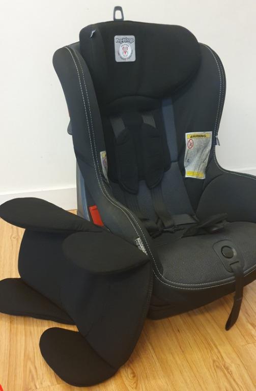 Car seat Viaggo 0+1 Switchable (0-4yrs) (Category: Car Seats) located in Pasig City. Submitted by azuelanes9207 (Listing ID 1024704997, Image 2). Description: We advise buyer to research about the product. See one of photos for few info. Box and manual no longer available..