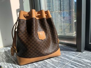（分類：）位於 。 由 baevintage 提交（商品編號 1024717240，圖片 1）。簡介： 。