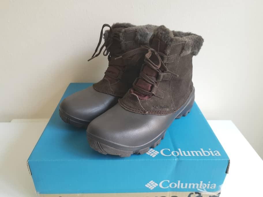 Columbia Sierra summette shorty Winter Boots Women Women s Fashion Footwear Boots on Carousell