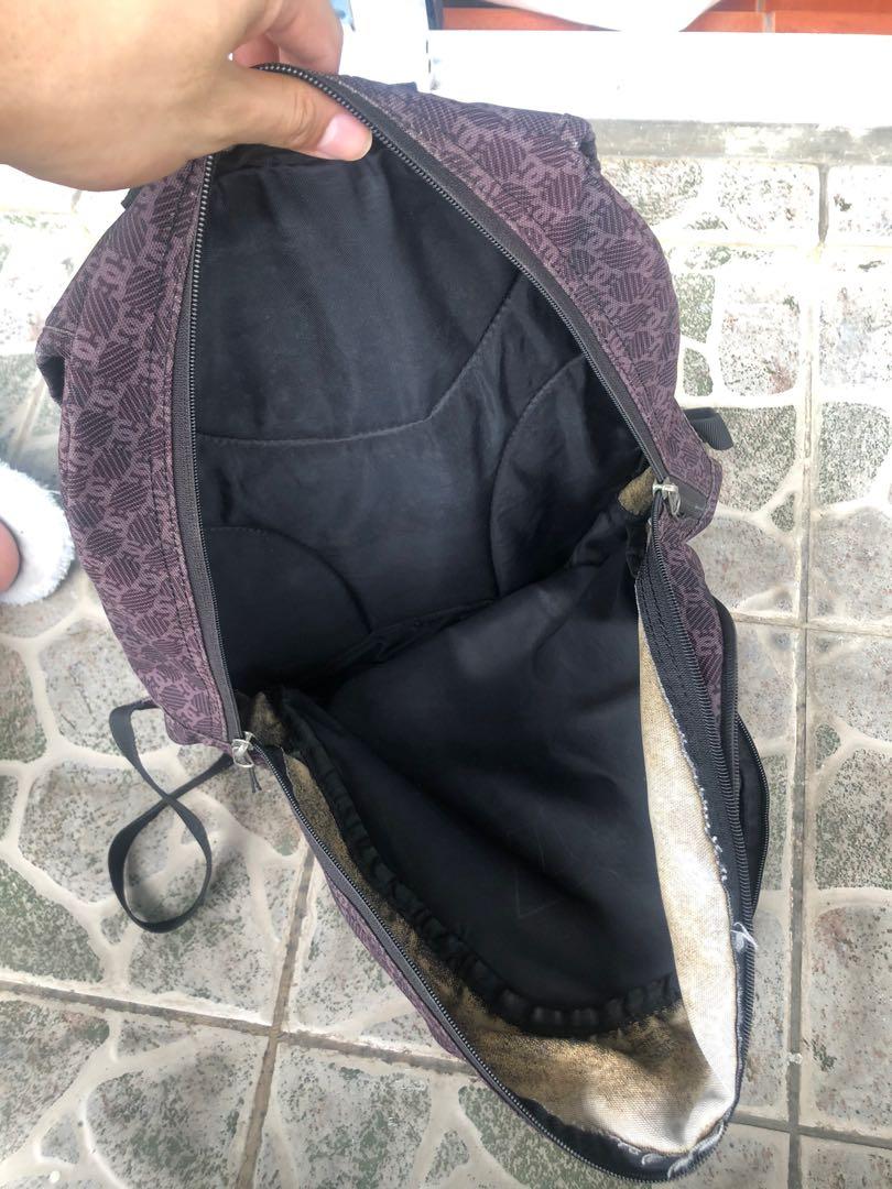 DC Backpack (Category: Backpacks) located in Taguig. Submitted by pre.loooved.co (Listing ID 1024694014, Image 3). Description: Price is negotiable to sure buyers!! Condition: 7/10 Pm me for more pictures Rfs: Decluttering, not using it anymore Meetups: BGC, Makati, Cainta Area Shipping will be shouldered by the buyer .