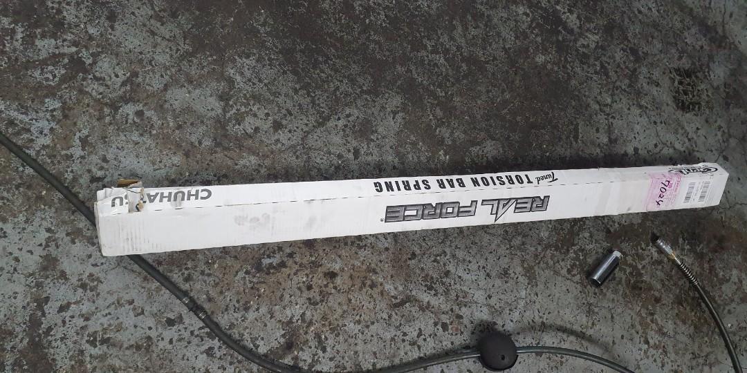 Toyota Hiace Genb torsion bar, Car Accessories, Accessories on Carousell
