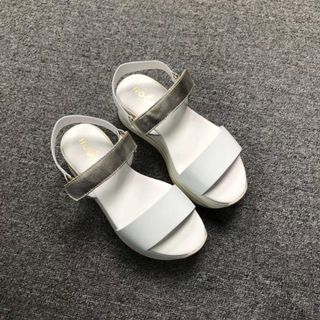 （分類：）位於 。 由 starluxury0014 提交（商品編號 1024709769，圖片 1）。簡介： 。