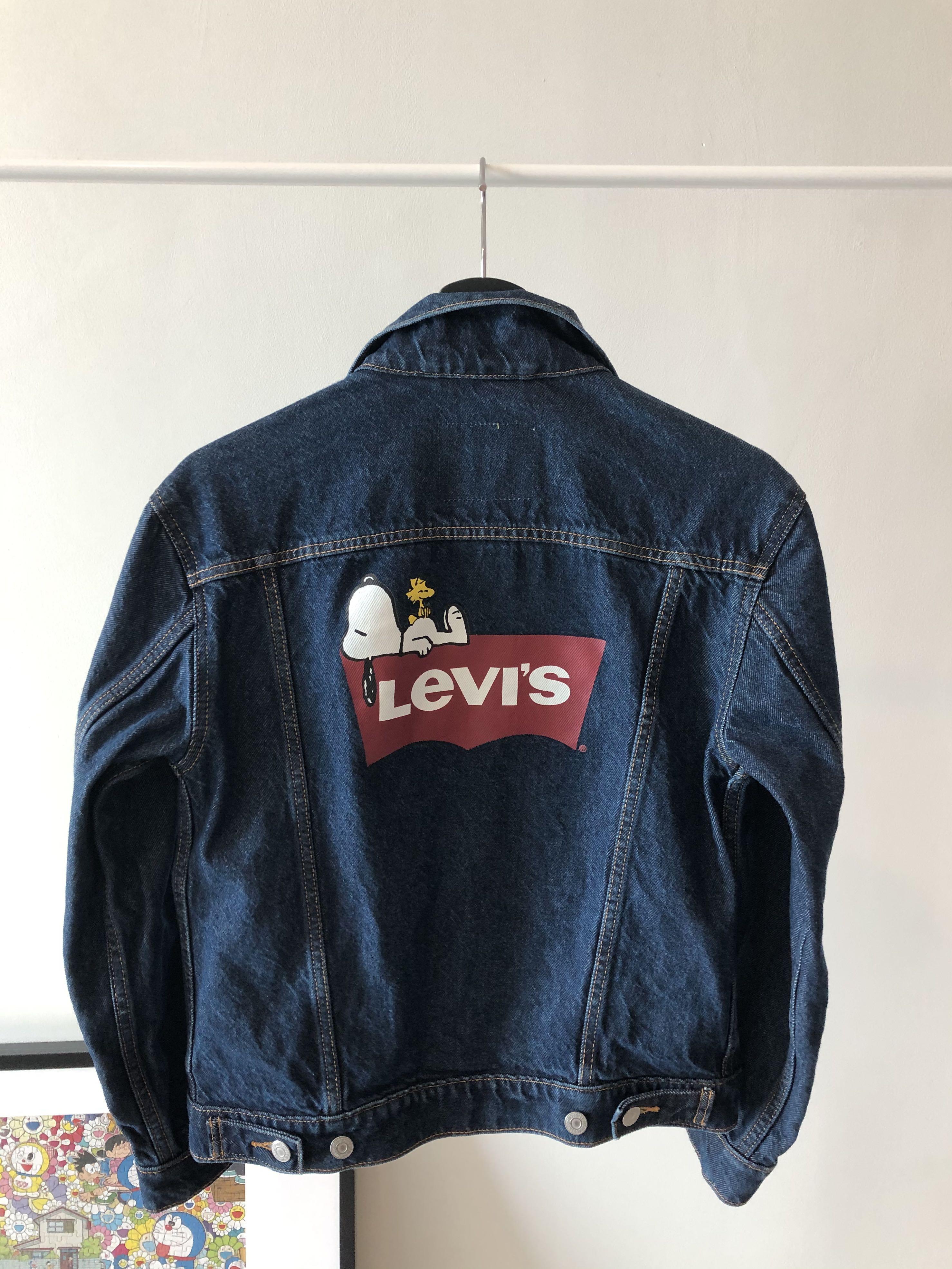 Levi's x Peanuts Snoopy Ex-boyfriend Trucker Jacket Women, Women's Fashion,  Coats, Jackets and Outerwear on Carousell