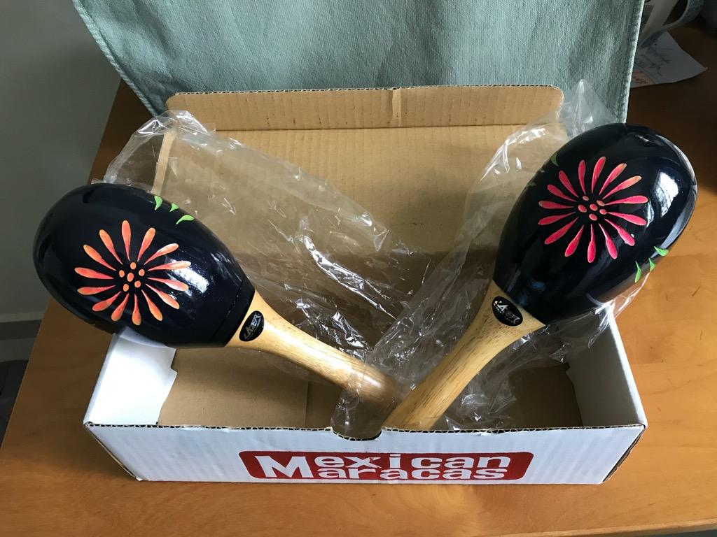 Mexican Maracas & Tambourine, Hobbies & Toys, Music & Media, Musical