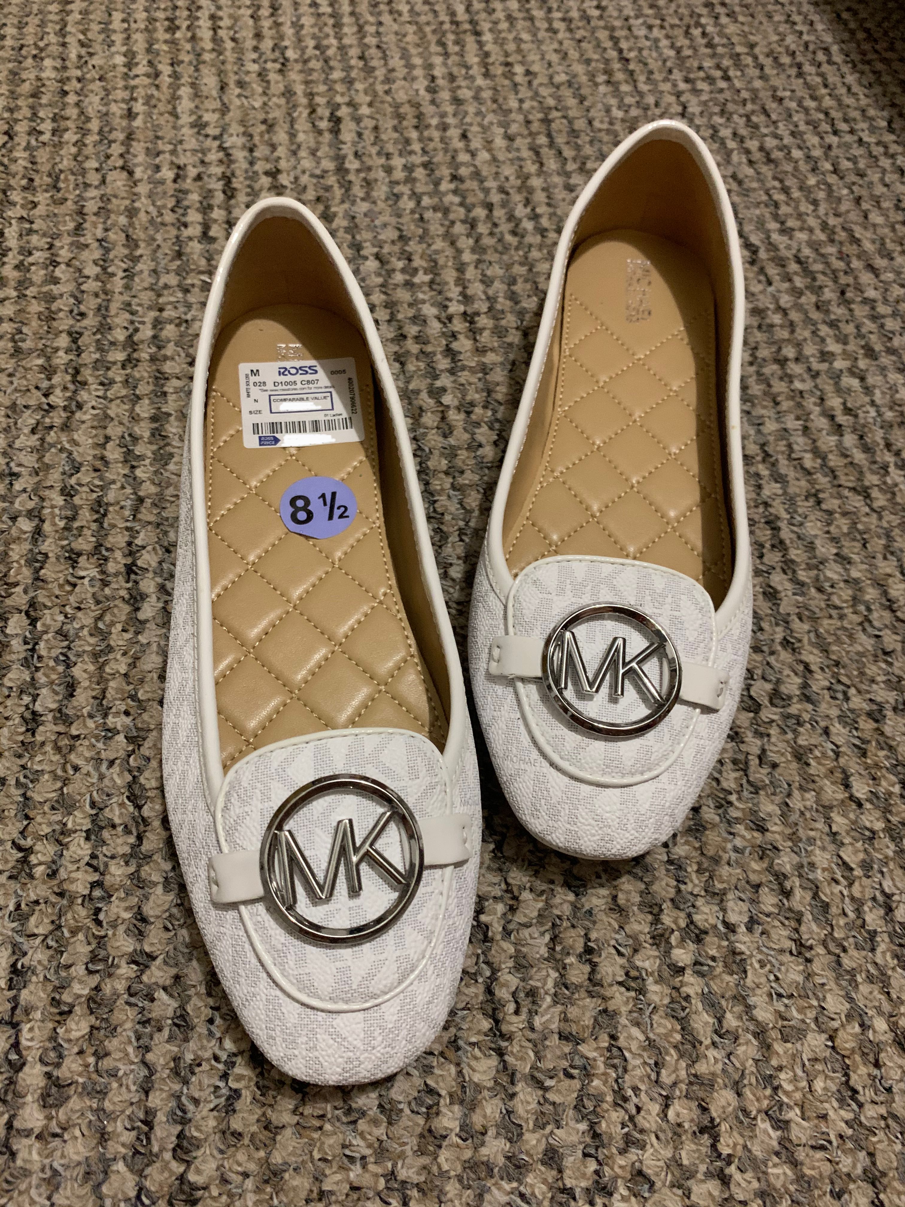 MK Michael Kors Lillie Logo Moccasin flat ballet shoes US 8 1/2, Women's  Fashion, Footwear, Flats & Sandals on Carousell