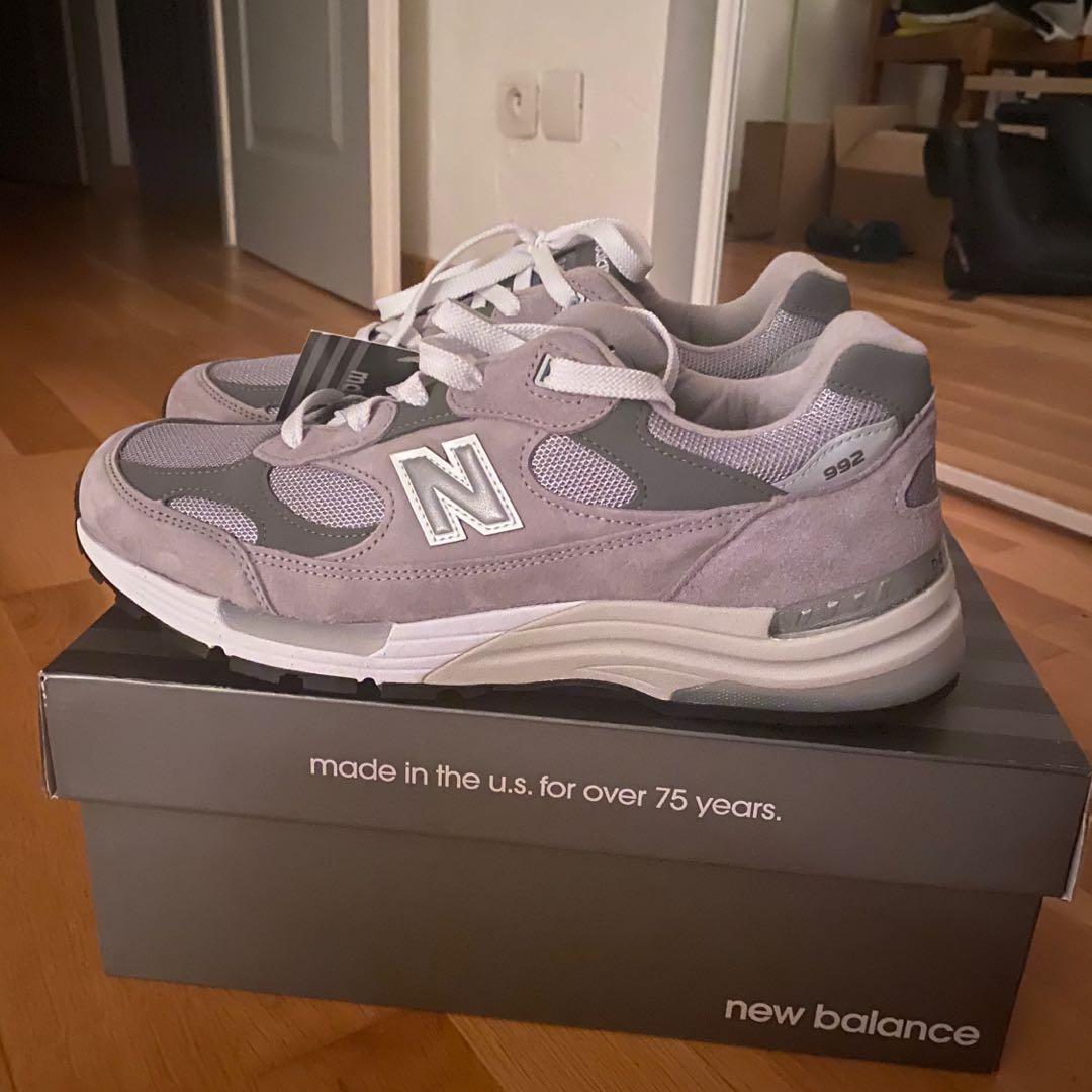 New Balance 992 Grey Size US 9 Dead Stock Rare, Men's Fashion, Footwear,  Sneakers on Carousell