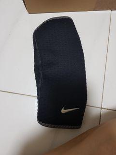 Nike albow s/m size