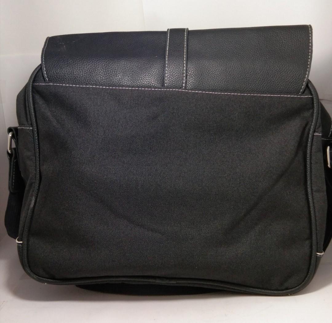 Royal salute messenger bag (Category: Sling Bags) located in Quezon City. Submitted by eilgaraje (Listing ID 1024767395, Image 2). Description: As posted used but in good condition size:34x43cm sling length size:60cm (full).