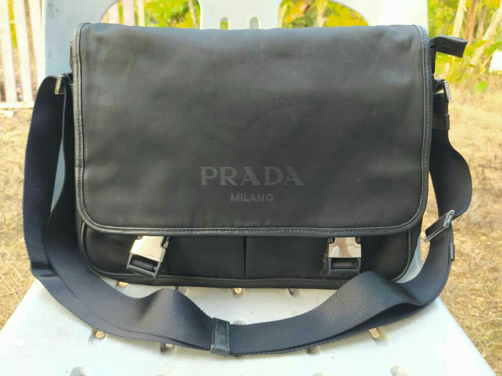 Beg sale prada original