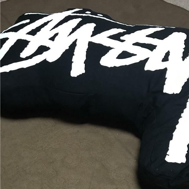 Stussy Cushion (Exclusive from Stussy Japan), Men's Fashion