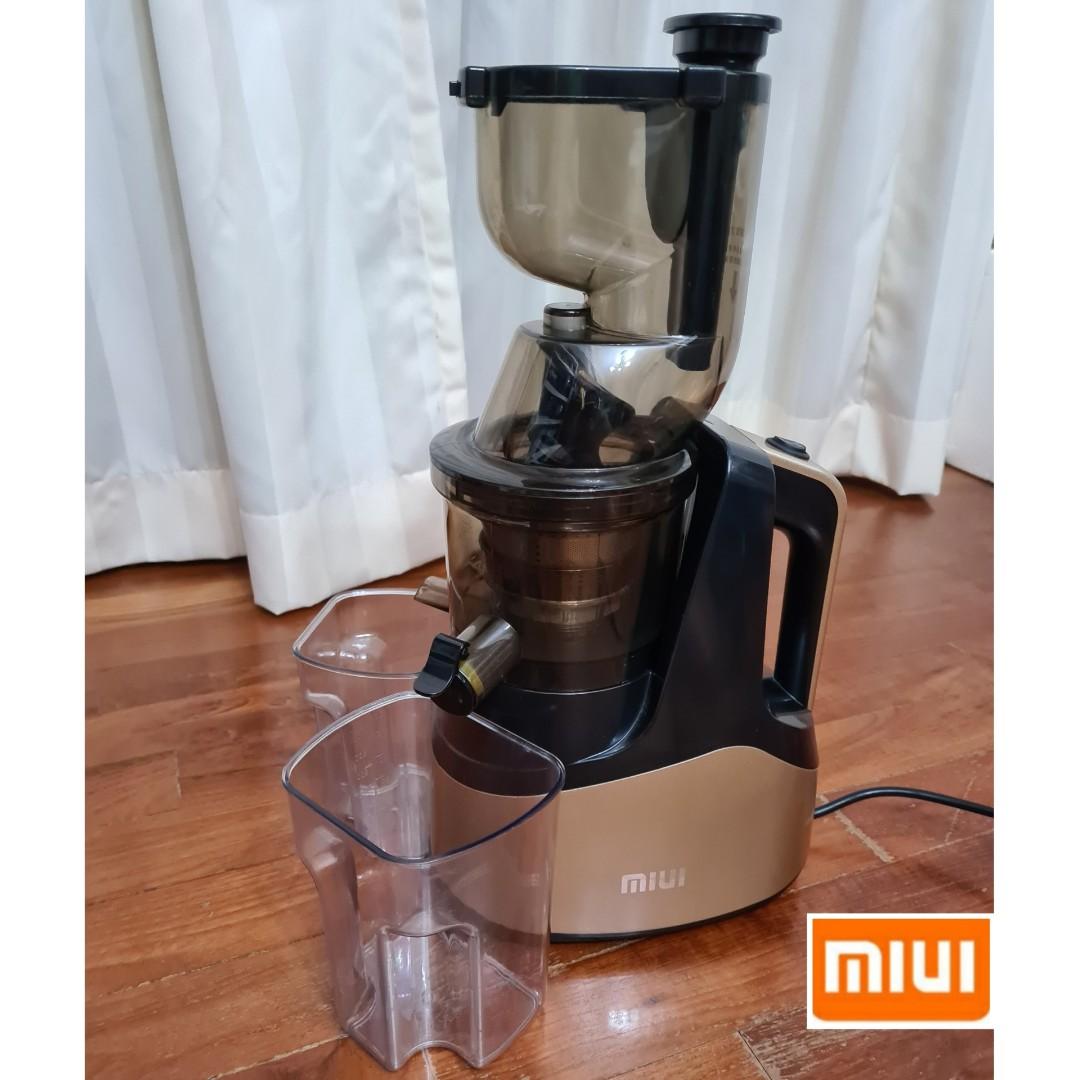 (Used twice) Xiaomi Slow Juicer, Easy to juice & wash!, TV & Home