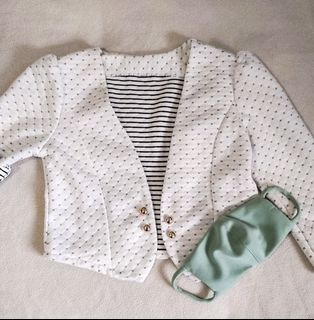 (Category: ) located in . Submitted by sunflwr_btq (Listing ID 1024650154, Image 1). Description: .