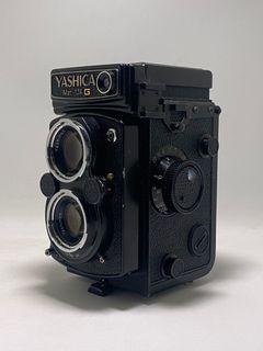 Yashica Mat 124G