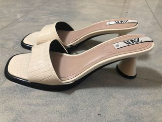 （分類：）位於 。 由 mayyyyo 提交（商品編號 1024629055，圖片 1）。簡介： 。