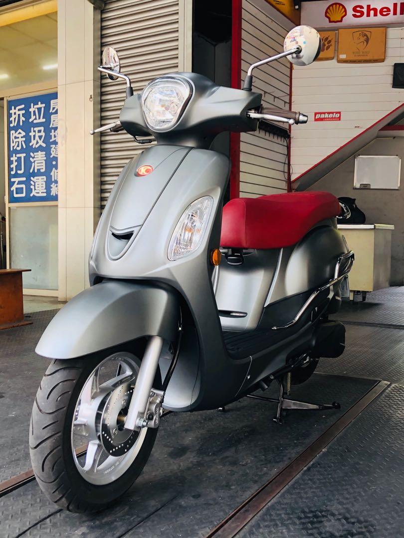 賣 Like 125 機車 二手機車在旋轉拍賣