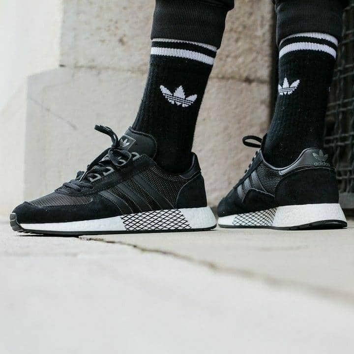 sapatos marathon tech