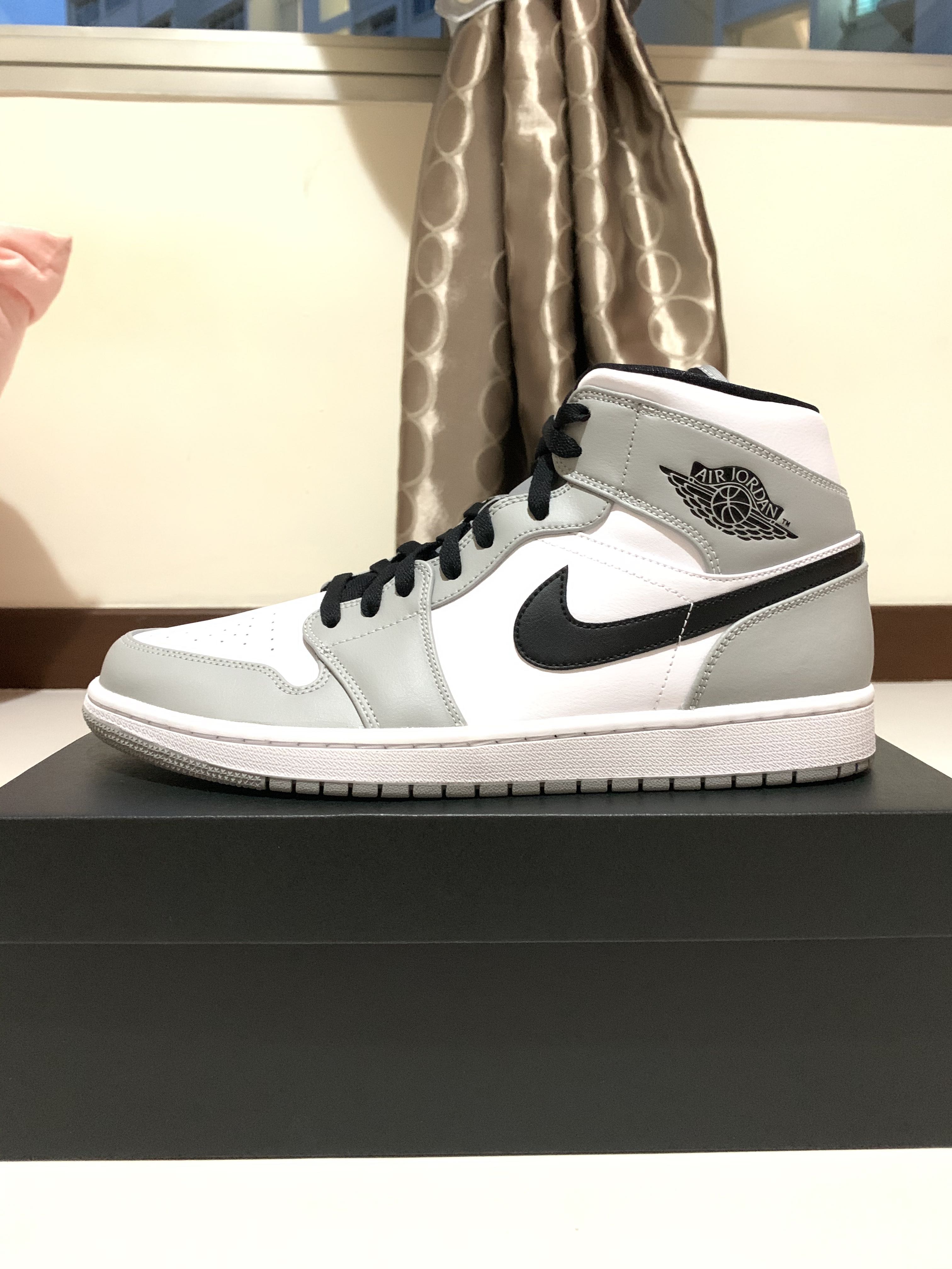 air jordan 1 mid smoke grey mens sneakers