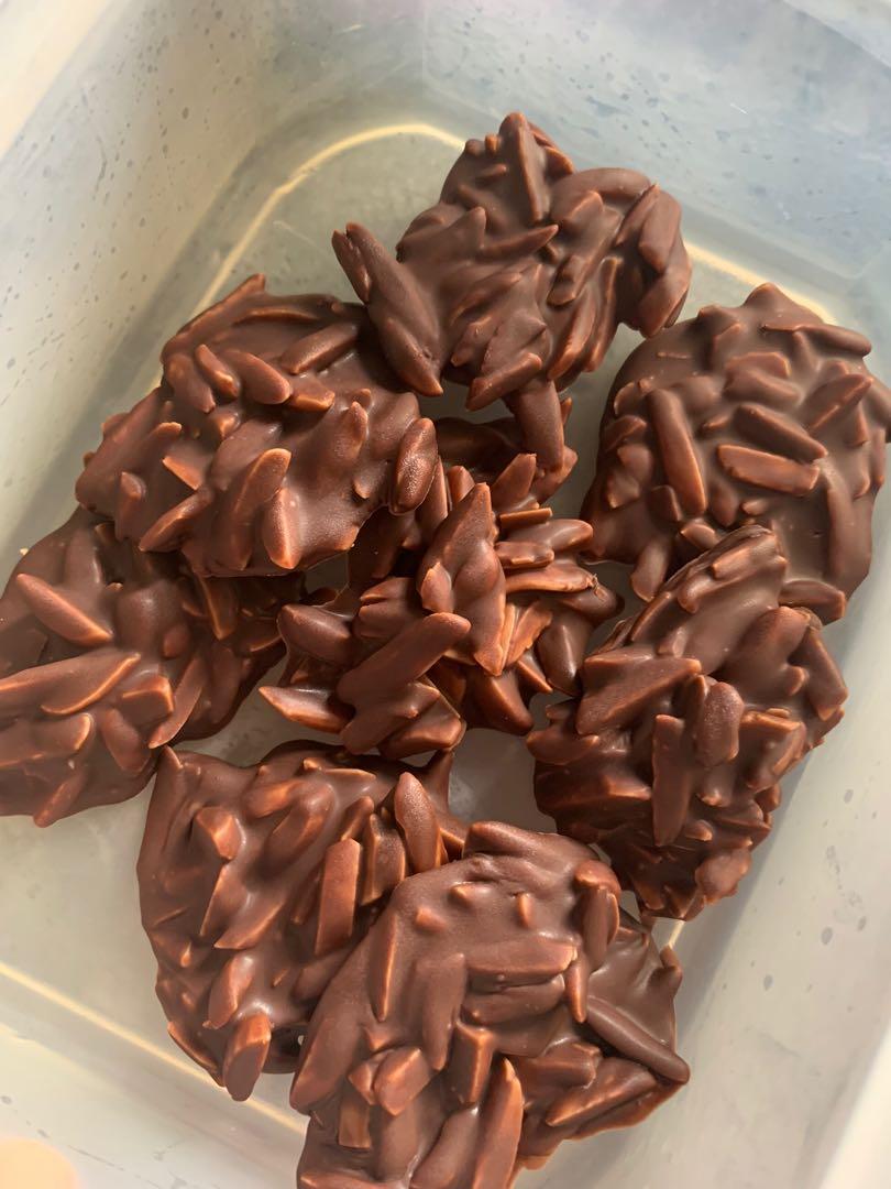 Almond crunchy store