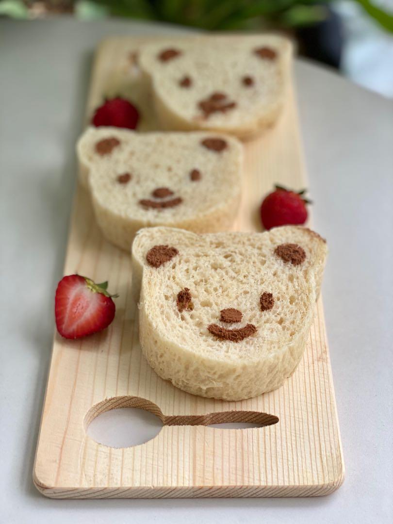 Bear Bread Mold (Category: Ovens & Toasters) located in Singapore. Submitted by midnight.rhapsody (Listing ID 1024967925, Image 2). Description: Japanese Loaf Pan Bread Mold.
